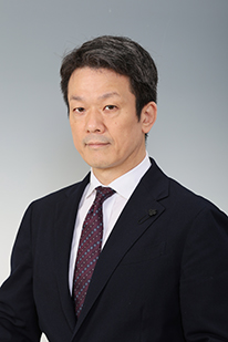 山本先生写真2025-s.jpg